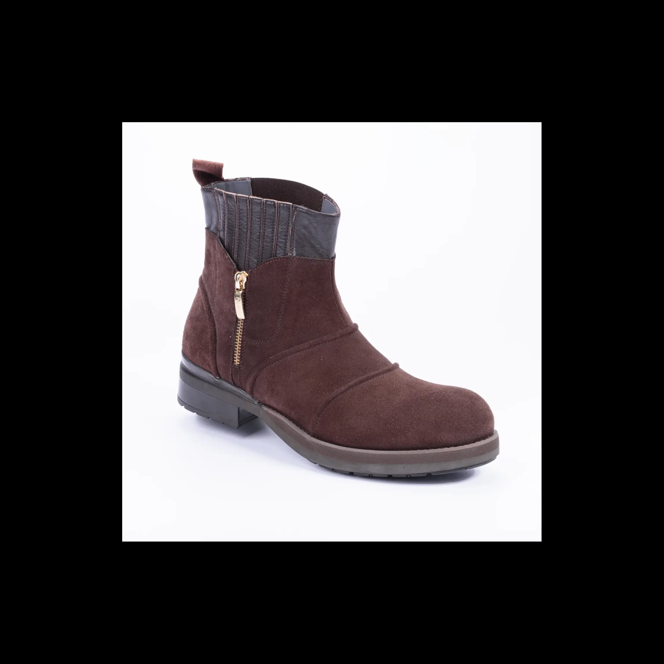 anfibio_in_camoscio_cesar_0.webp Anfibio in camoscio Cesare Paciotti 4US