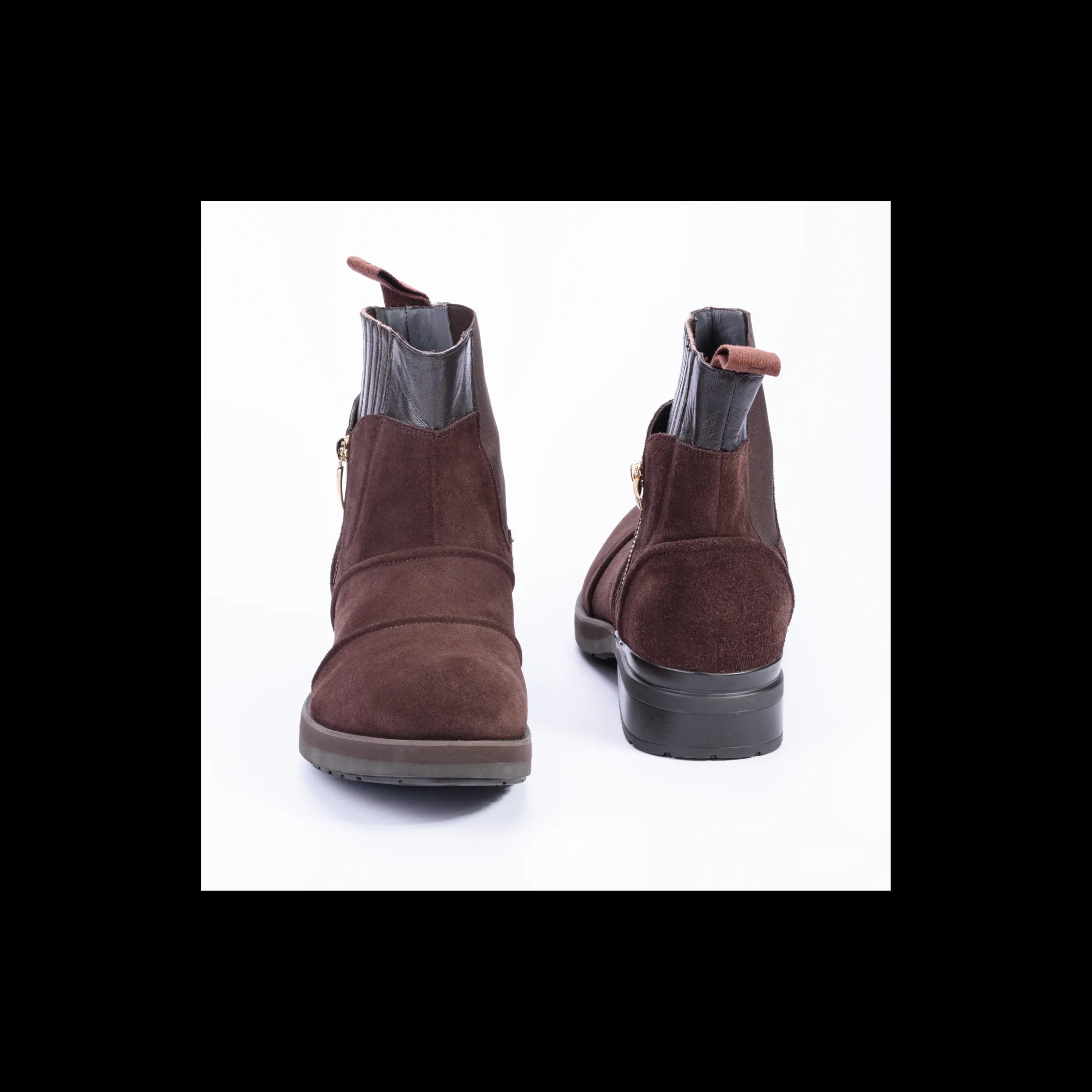 anfibio_in_camoscio_cesar_1.webp Anfibio in camoscio Cesare Paciotti 4US