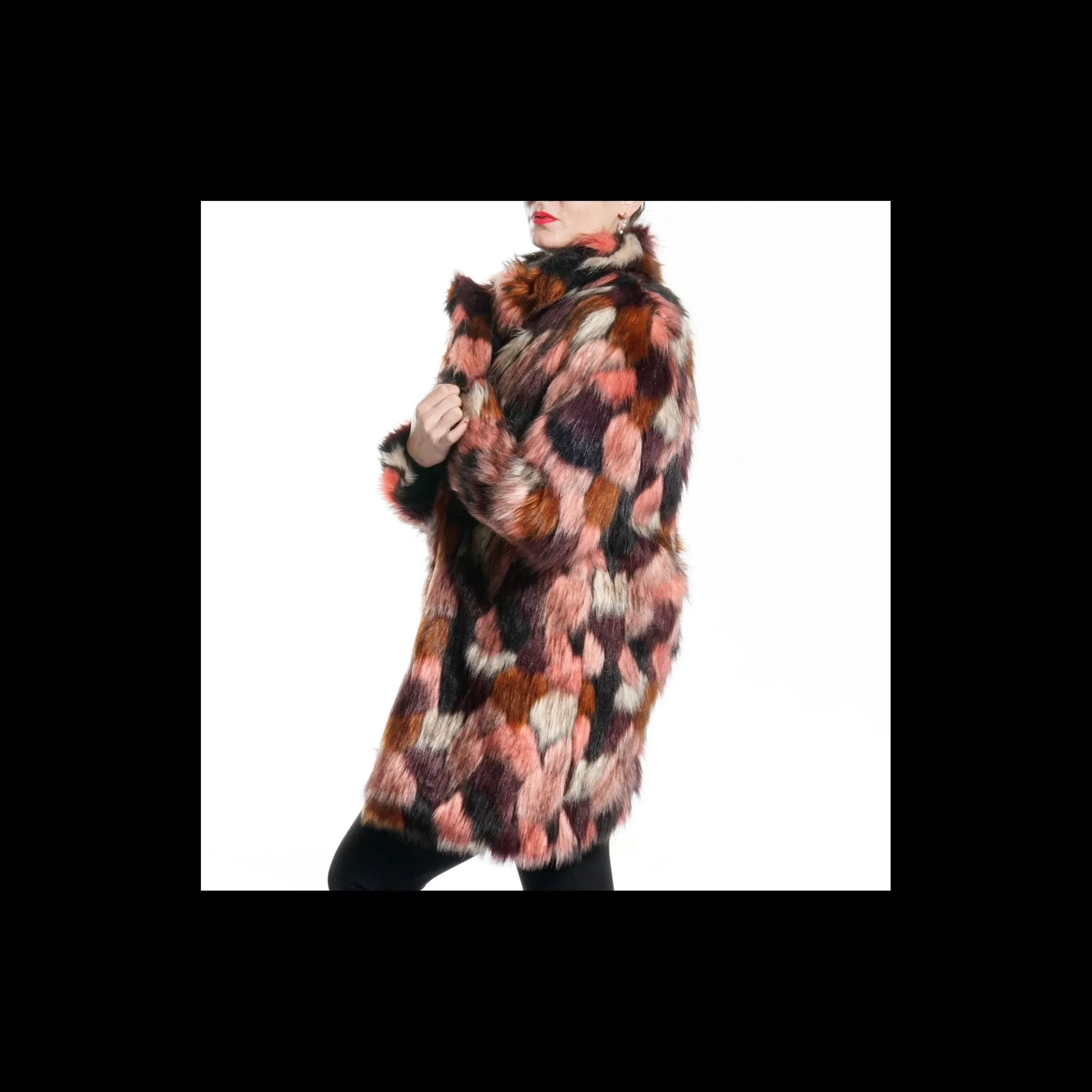 ecopelliccia_trash_and_lu_1.webp ECO-PELLICCIA Trash and Luxury