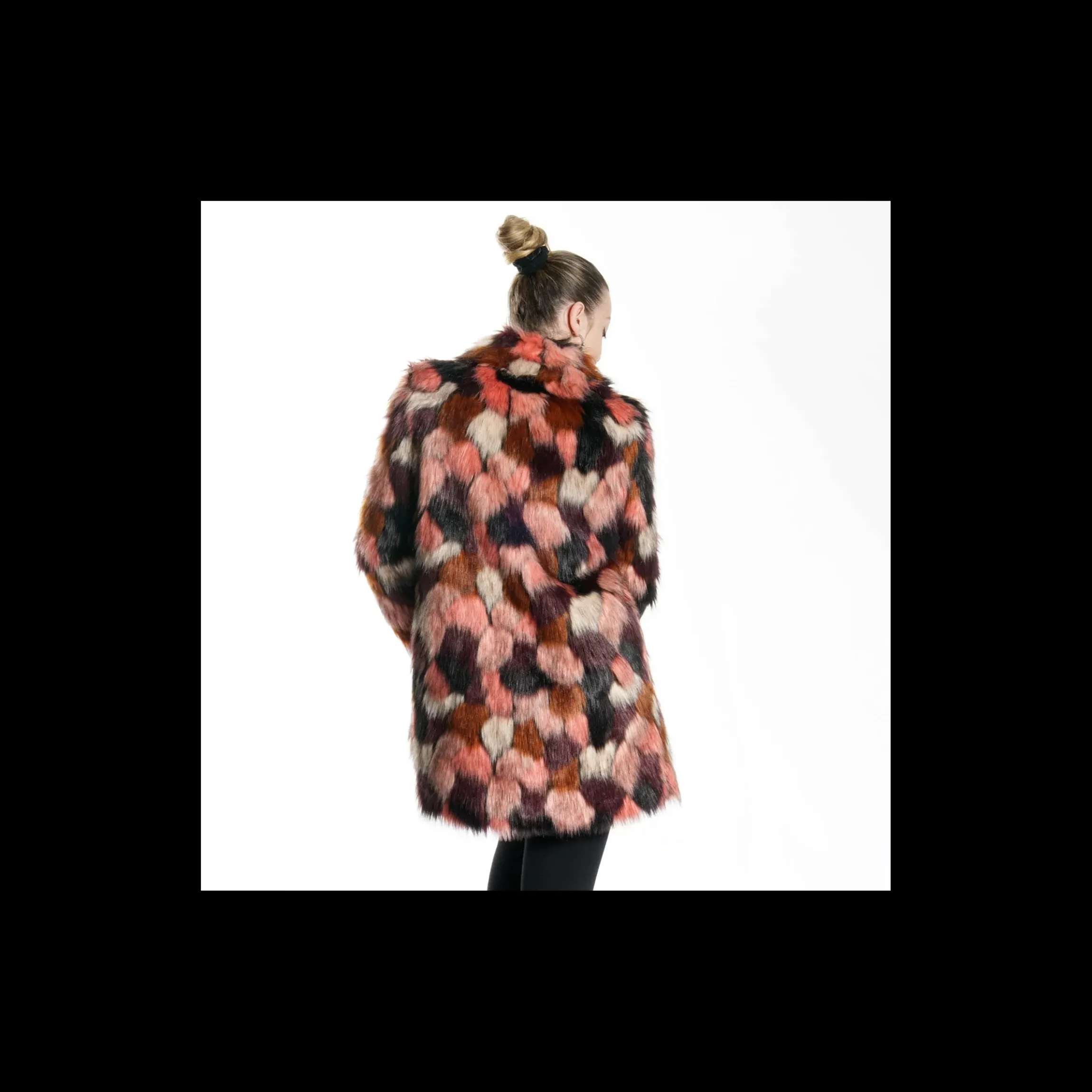 ecopelliccia_trash_and_lu_2.webp ECO-PELLICCIA Trash and Luxury