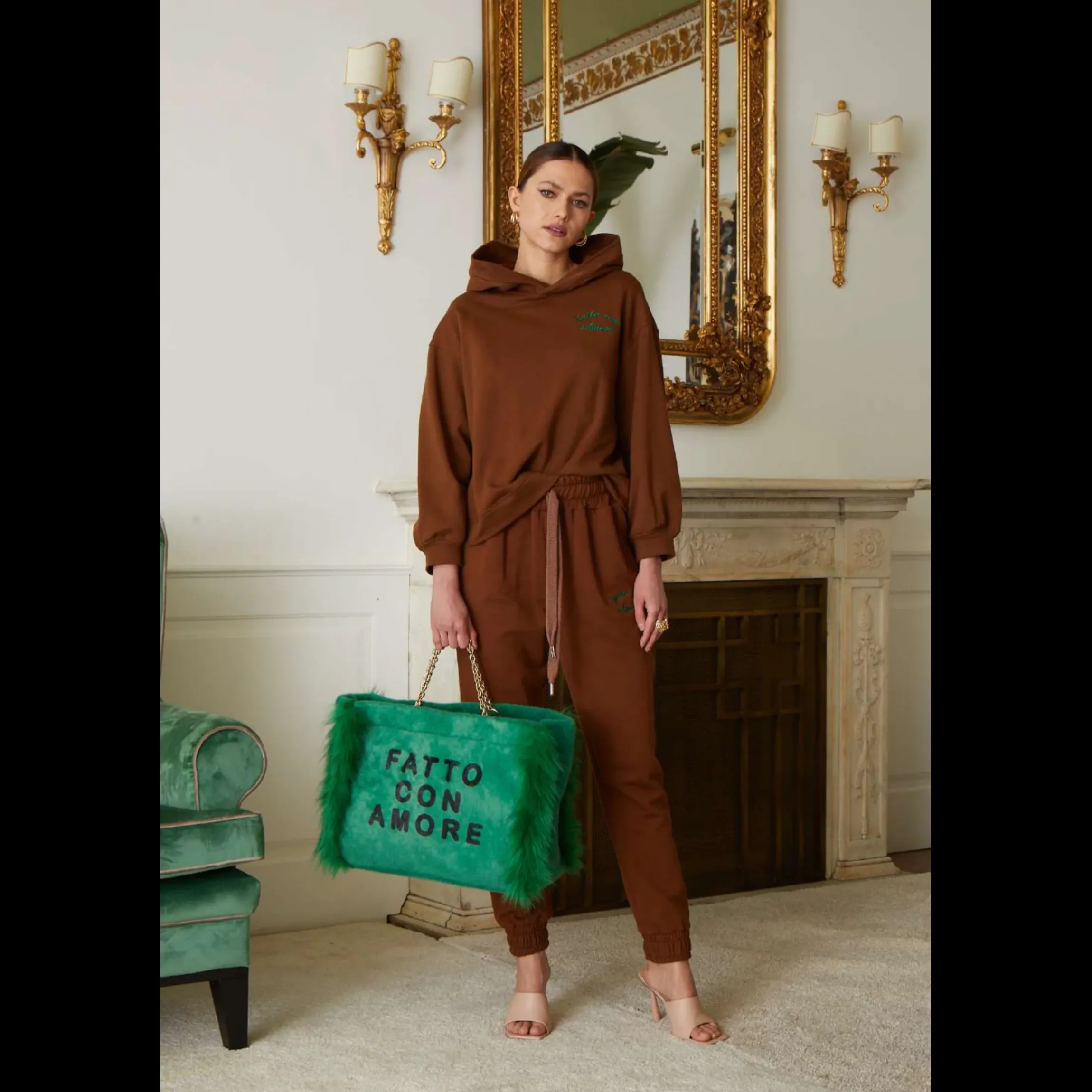 felpa_con_cappuccio_giuli_0.webp FELPA CON CAPPUCCIO GIULIA N