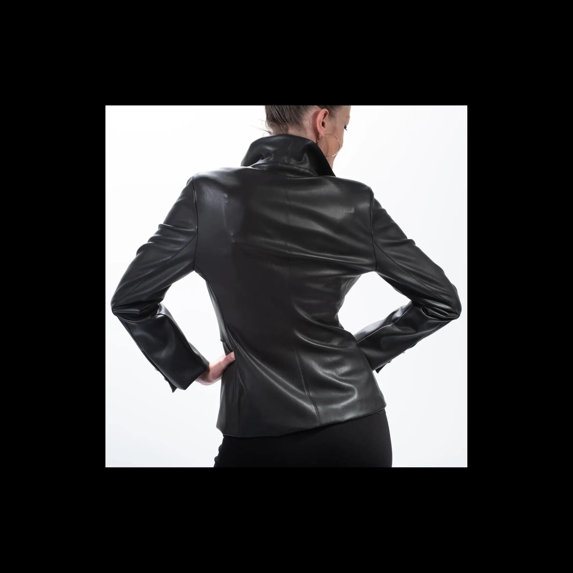 giacca_tensione_in_donna_2.webp Giacca Tensione In donna