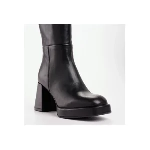 MILU' MILANO STIVALE DI COLORE NERO