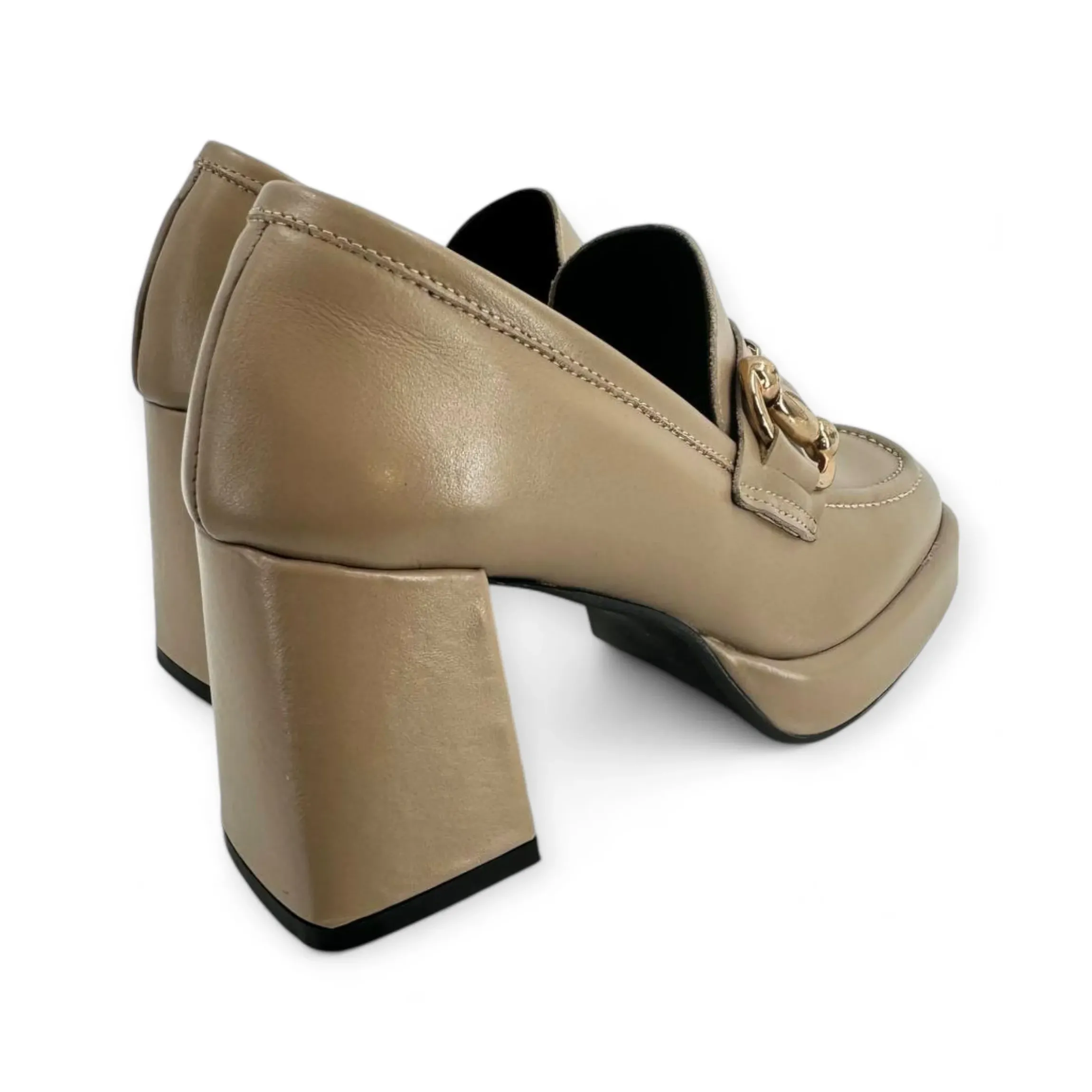 mocassino_con_tacco_in_pe_2.webp MOCASSINO CON TACCO IN PELLE MILU' MILANO