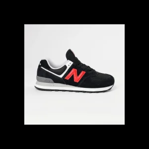 NEW BALANCE ML574 DI COLORE NERO