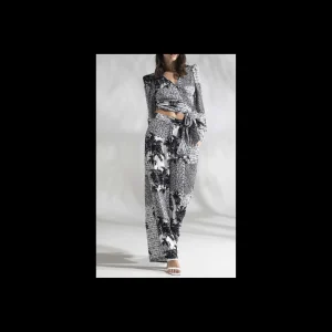 PANTALONE MORBIDO GIULIA N COUTURE FANTASIA