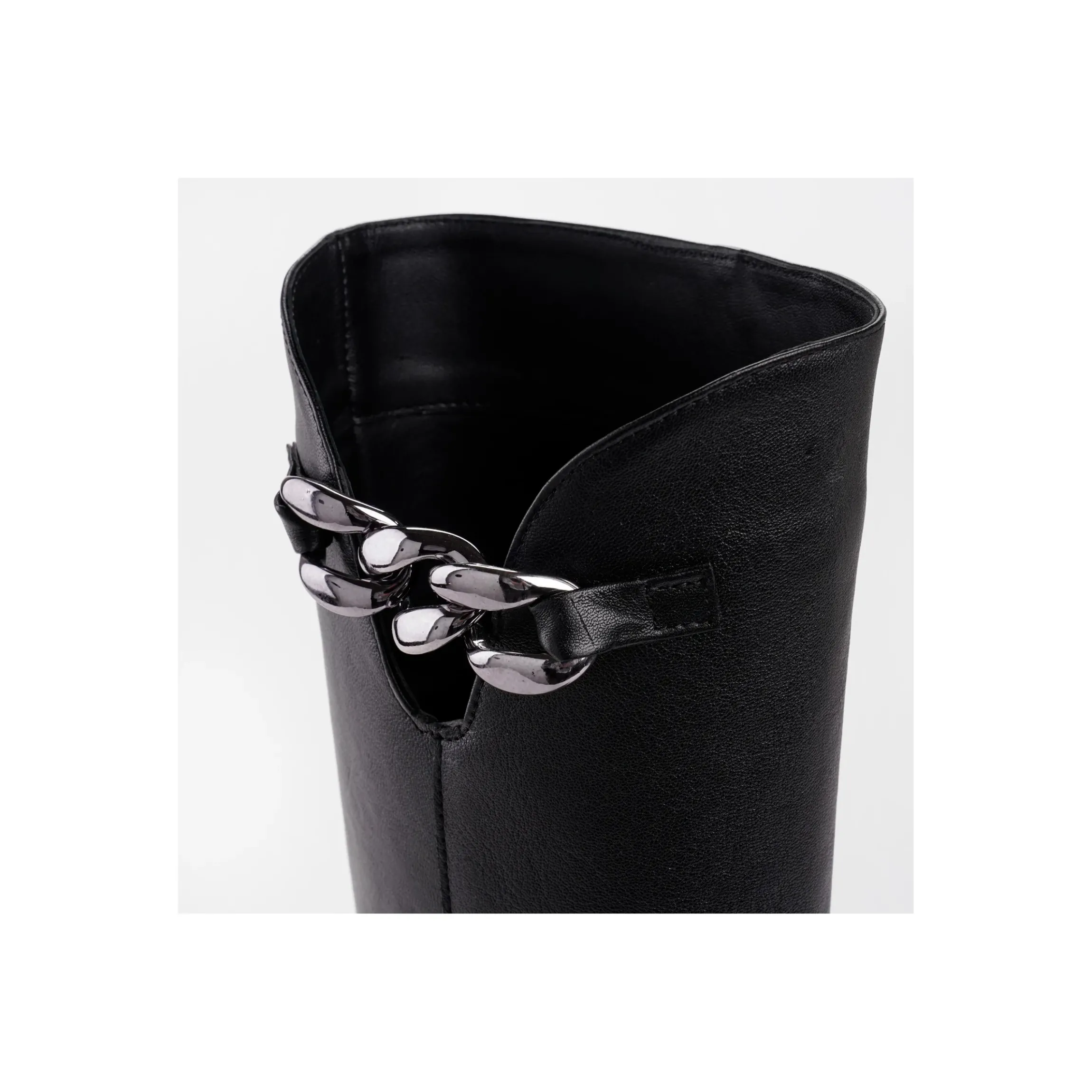 pierfrancesco_vincenti_st_2-1.webp PIERFRANCESCO VINCENTI STIVALE IN PELLE CON DETTAGLIO ACCIAIO