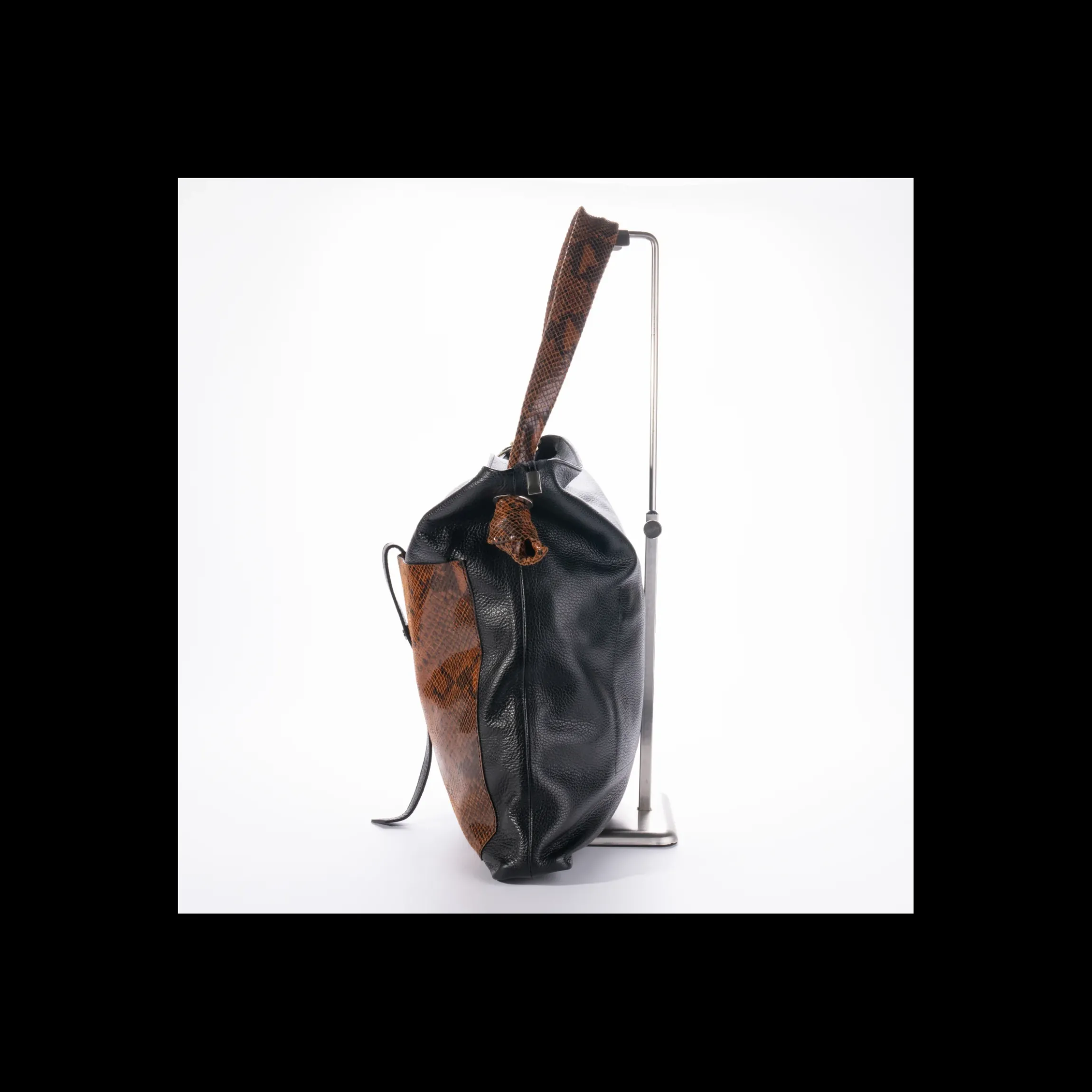 sacca_christiane_de_vos_0.webp Sacca Christiane De Vos