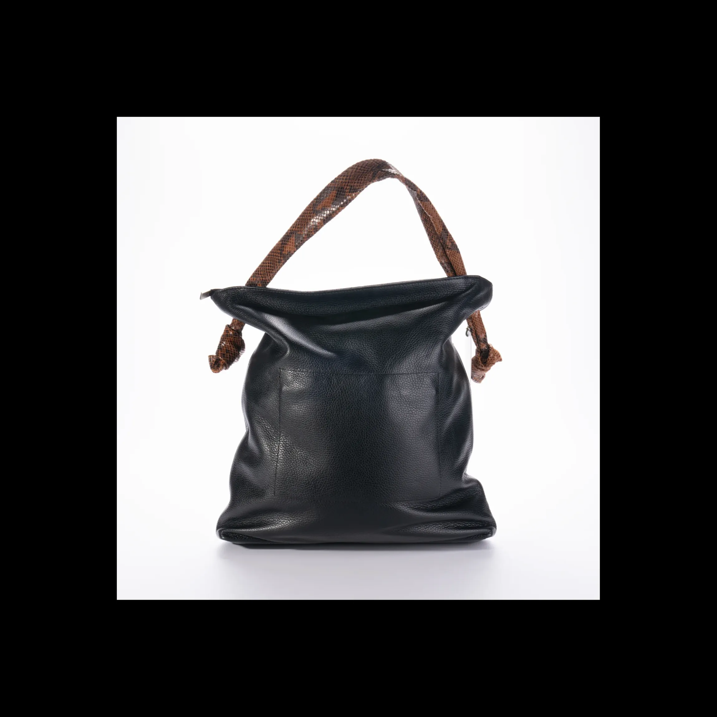 sacca_christiane_de_vos_2.webp Sacca Christiane De Vos