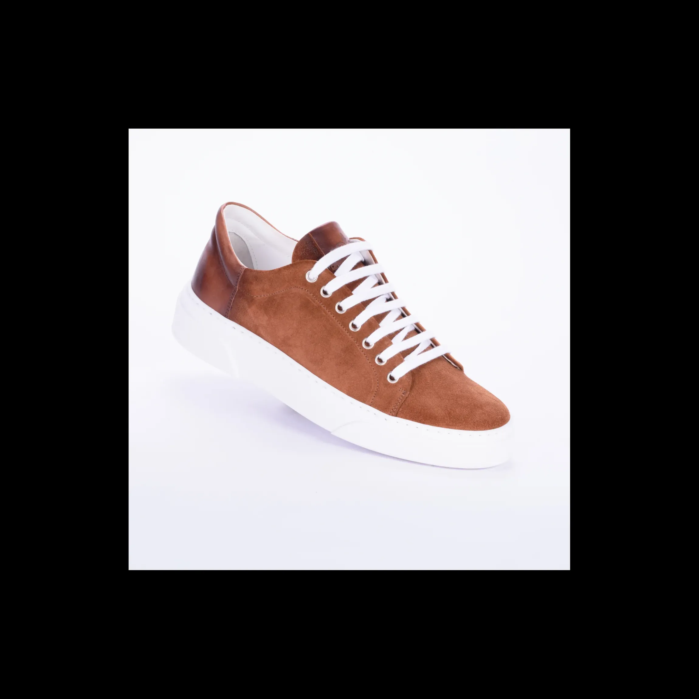 sneakers_andrea_nobile_in_0-1.webp Sneakers Andrea Nobile in camoscio