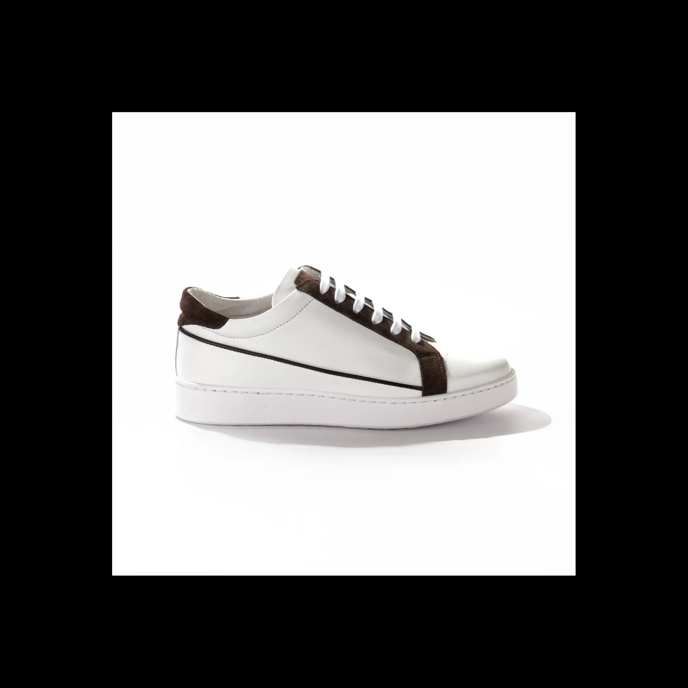 sneakers_andrea_nobile_in_1-11.webp SNEAKERS ANDREA NOBILE IN PELLE BIANCA E PROFILI IN CAMOSCIO TESTA DI MORO