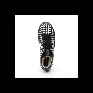 SNEAKERS CESARE PACIOTTI DI COLORE BIANCO E NERO