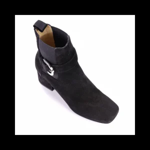 STIVALETTO CESARE PACIOTTI DI COLORE NERO E TACCO COMODO