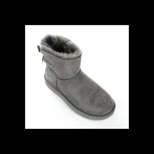 Stivaletto UGG MINY BAILEY BOW II con fiocco
