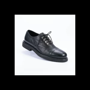 Stringata Cesare Paciotti